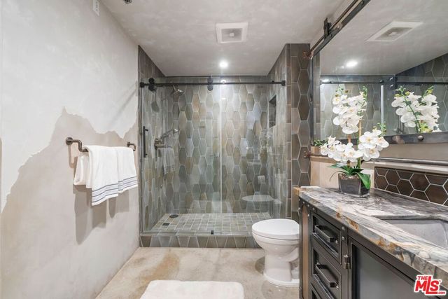 1100 S 11th Avenue A005, Los Angeles, CA 90015