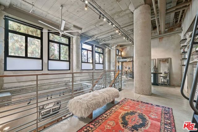 1100 S 11th Avenue A005, Los Angeles, CA 90015