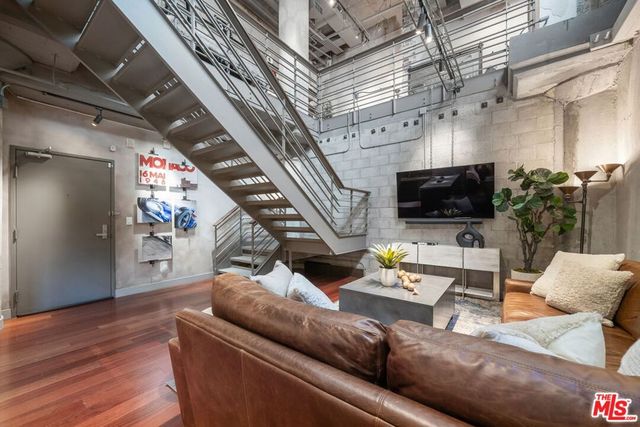 1100 S 11th Avenue A005, Los Angeles, CA 90015