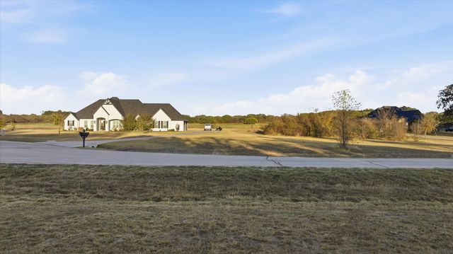 417 Acorn Trail, Granbury, TX 76049