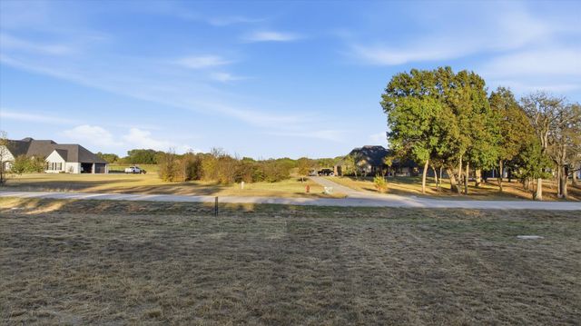 417 Acorn Trail, Granbury, TX 76049
