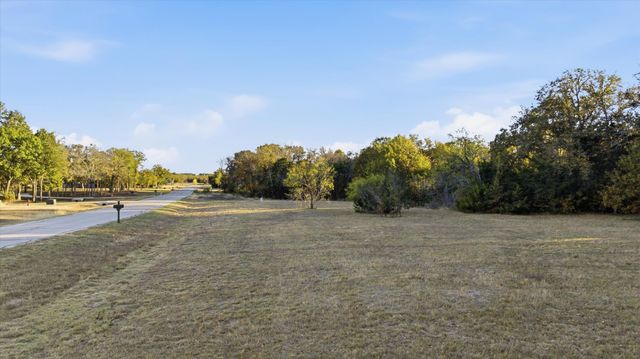 417 Acorn Trail, Granbury, TX 76049