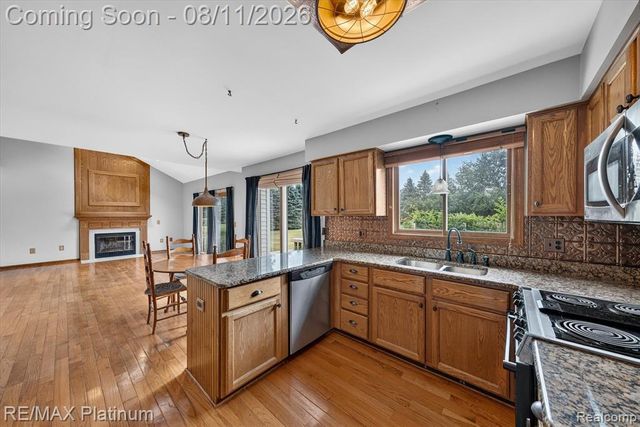 7892 Birkenstock Drive, Brighton, MI 48114