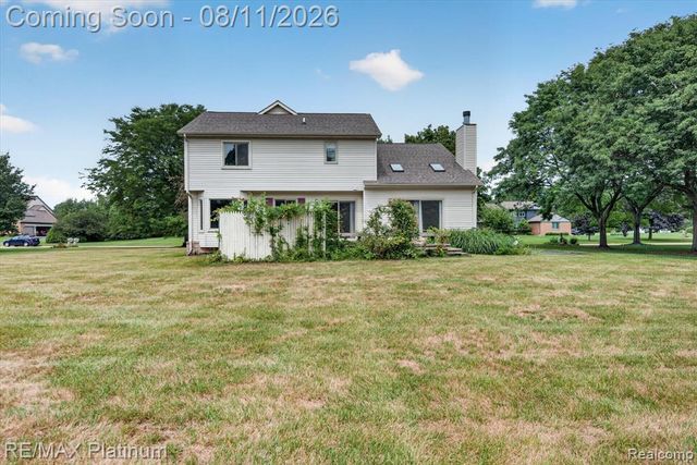 7892 Birkenstock Drive, Brighton, MI 48114