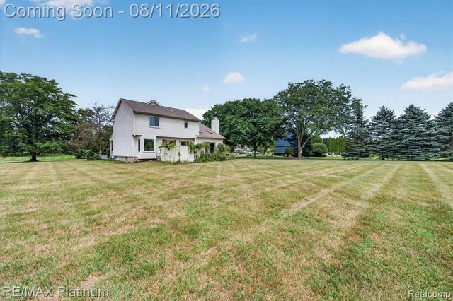 7892 Birkenstock Drive, Brighton, MI 48114
