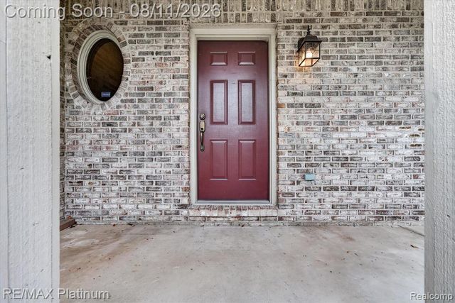 7892 Birkenstock Drive, Brighton, MI 48114