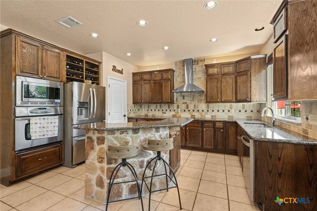 5545 Cliff Estates Road, Temple, TX 76502