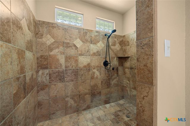 5545 Cliff Estates Road, Temple, TX 76502