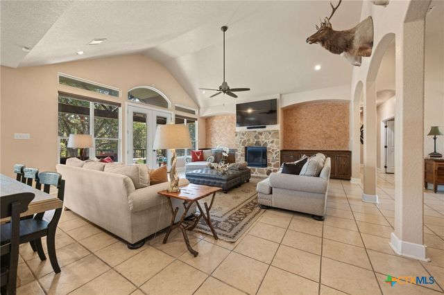 5545 Cliff Estates Road, Temple, TX 76502