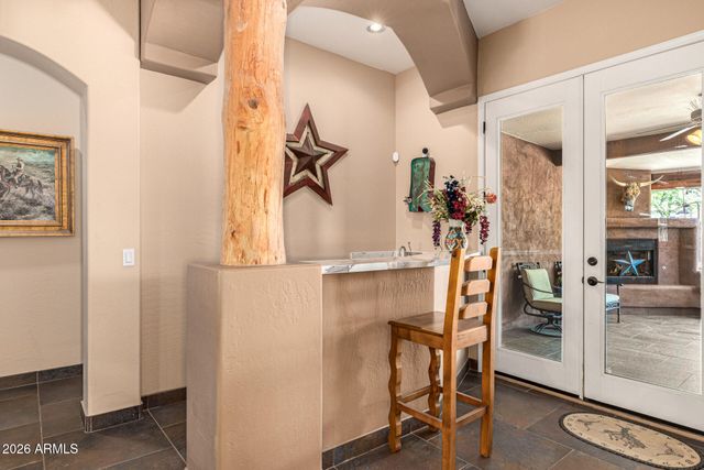 2324 E LA VERNA Way, Phoenix, AZ 85086