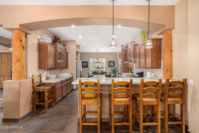 2324 E LA VERNA Way, Phoenix, AZ 85086