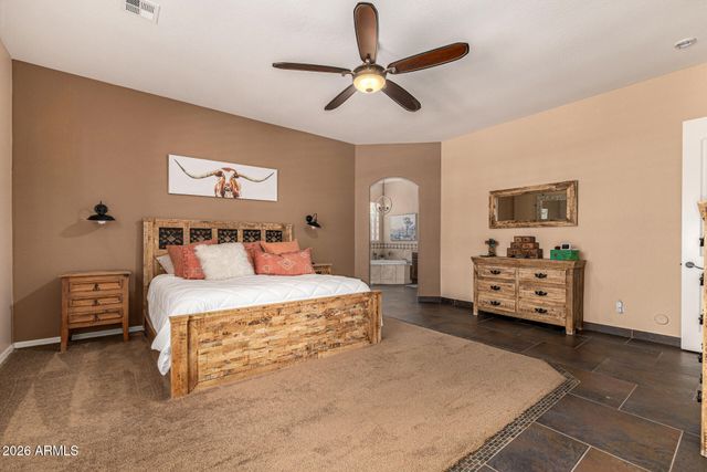 2324 E LA VERNA Way, Phoenix, AZ 85086