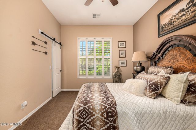 2324 E LA VERNA Way, Phoenix, AZ 85086