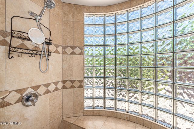 2324 E LA VERNA Way, Phoenix, AZ 85086