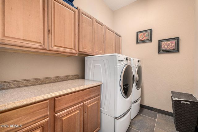 2324 E LA VERNA Way, Phoenix, AZ 85086