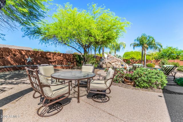 2324 E LA VERNA Way, Phoenix, AZ 85086