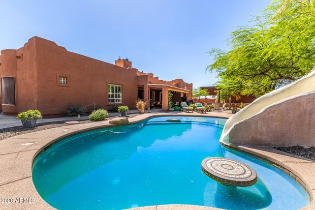 2324 E LA VERNA Way, Phoenix, AZ 85086