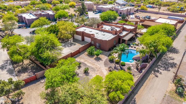 2324 E LA VERNA Way, Phoenix, AZ 85086