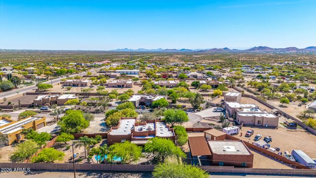 2324 E LA VERNA Way, Phoenix, AZ 85086