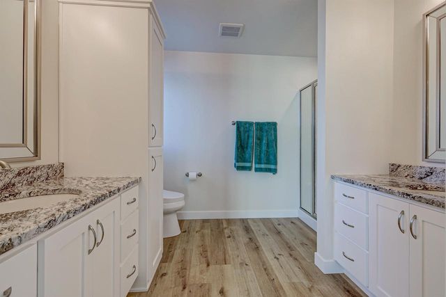 5010 W WOODS CREEK LANE, Appleton, WI 54913