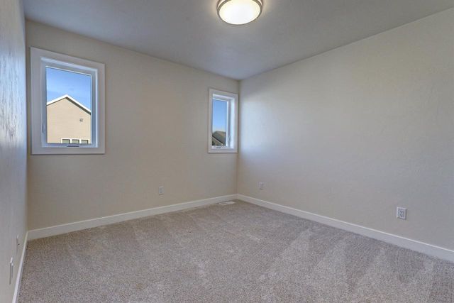 5010 W WOODS CREEK LANE, Appleton, WI 54913