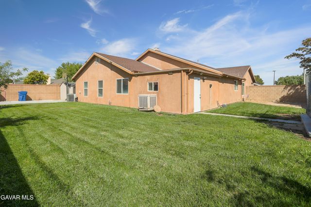 3310 Kayak Street, Lancaster, CA 93535