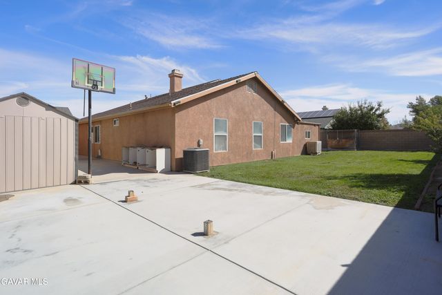 3310 Kayak Street, Lancaster, CA 93535