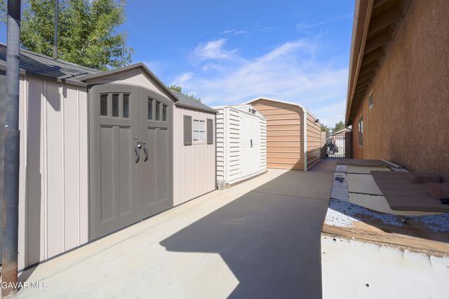3310 Kayak Street, Lancaster, CA 93535