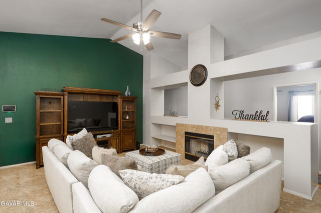 3310 Kayak Street, Lancaster, CA 93535