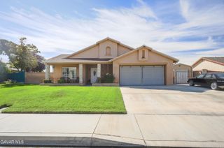 3310 Kayak Street, Lancaster, CA 93535