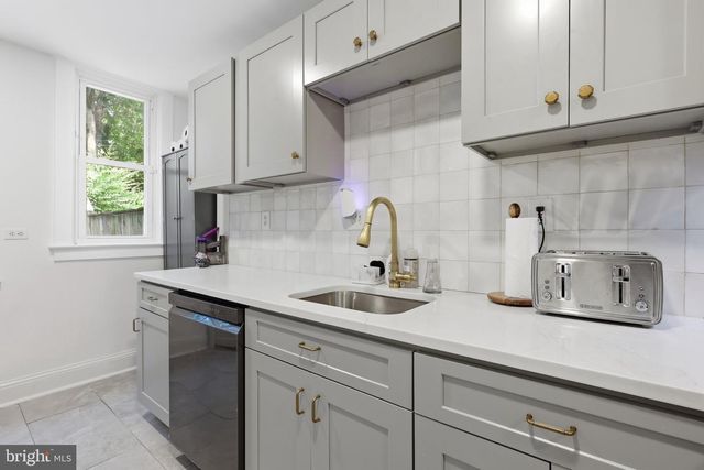 519 QUINCY ST NW, Washington, DC 20011
