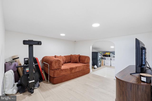 519 QUINCY ST NW, Washington, DC 20011