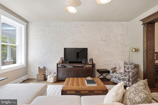 519 QUINCY ST NW, Washington, DC 20011
