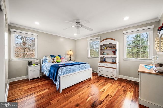 354 BROOKWOOD DR, Downingtown, PA 19335