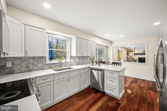 354 BROOKWOOD DR, Downingtown, PA 19335