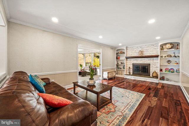 354 BROOKWOOD DR, Downingtown, PA 19335