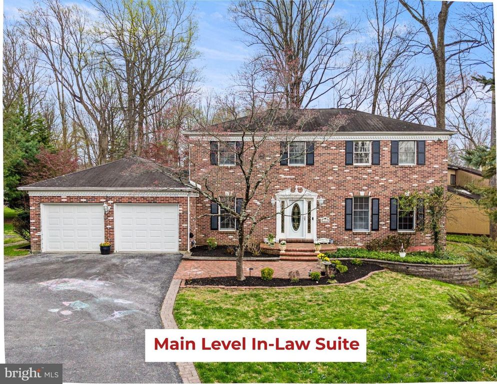354 BROOKWOOD DR, Downingtown, PA 19335