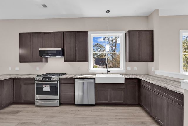 535 Mary Lou Ave., Murrells Inlet, SC 29576