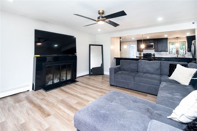 123 Lockhaven Road, Warwick, RI 02889