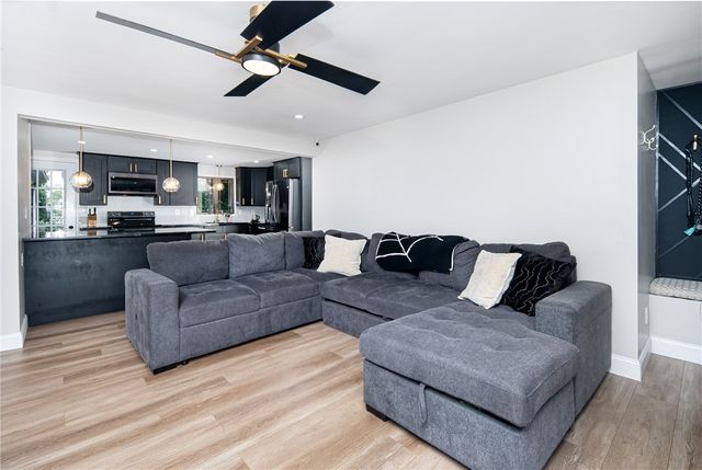 123 Lockhaven Road, Warwick, RI 02889