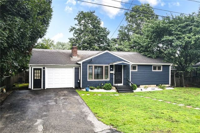 123 Lockhaven Road, Warwick, RI 02889