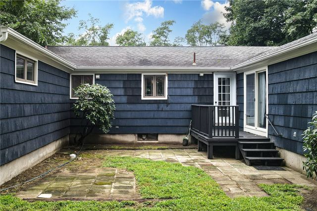 123 Lockhaven Road, Warwick, RI 02889
