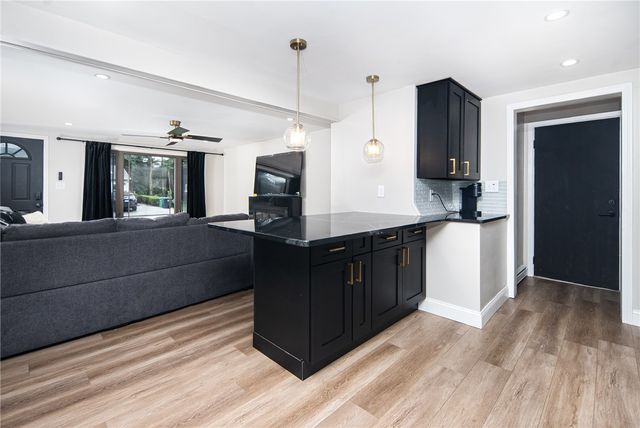 123 Lockhaven Road, Warwick, RI 02889