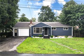 123 Lockhaven Road, Warwick, RI 02889