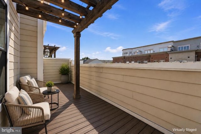43565 MICHIGAN SQ, Leesburg, VA 20176