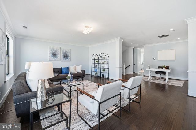 43565 MICHIGAN SQ, Leesburg, VA 20176
