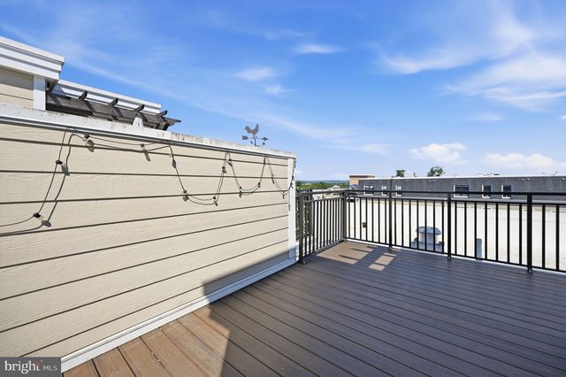 43565 MICHIGAN SQ, Leesburg, VA 20176