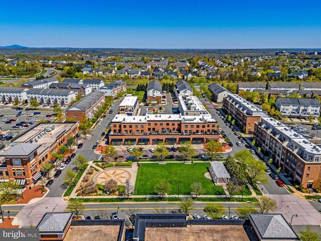 43565 MICHIGAN SQ, Leesburg, VA 20176