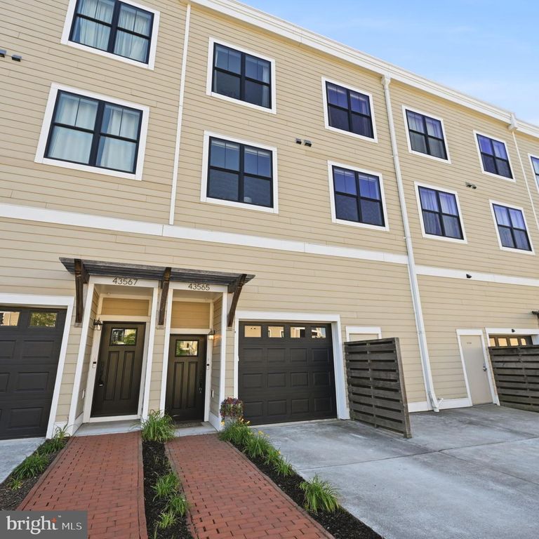 43565 MICHIGAN SQ, Leesburg, VA 20176