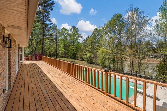 42 Maringo Creek Road, Phenix City, AL 36869